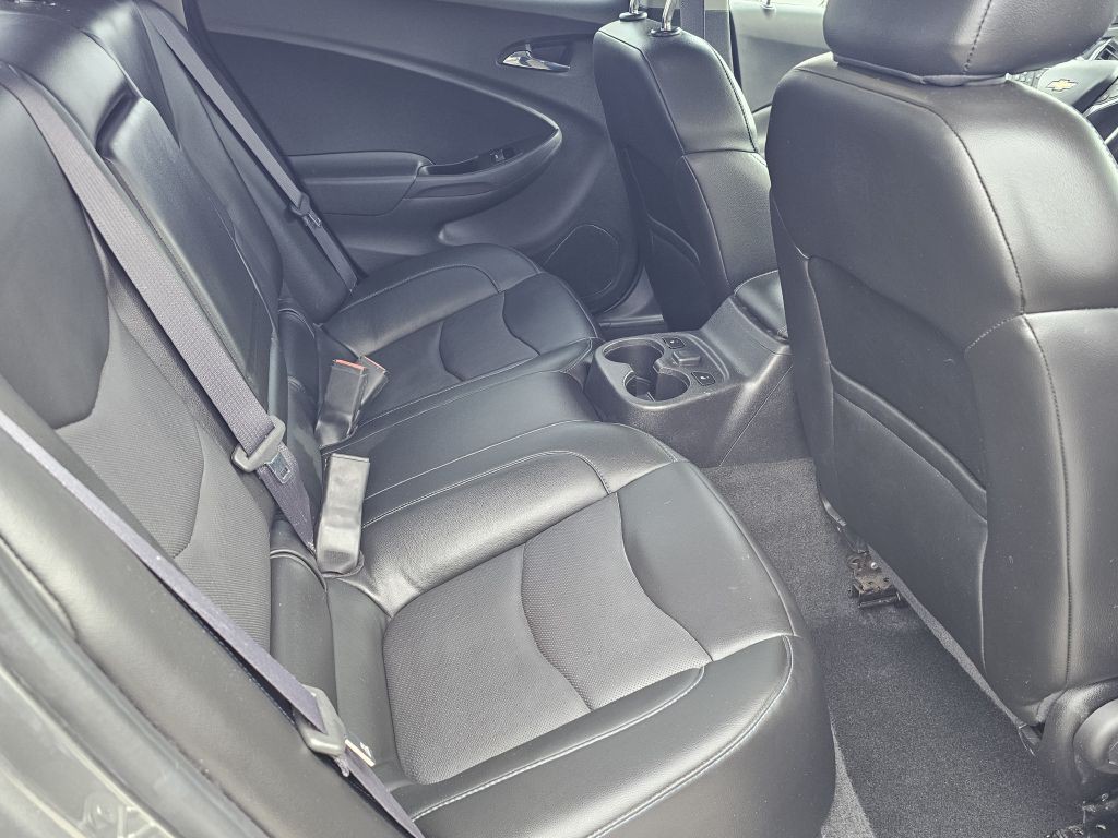 2017 Chevrolet Volt Image 12