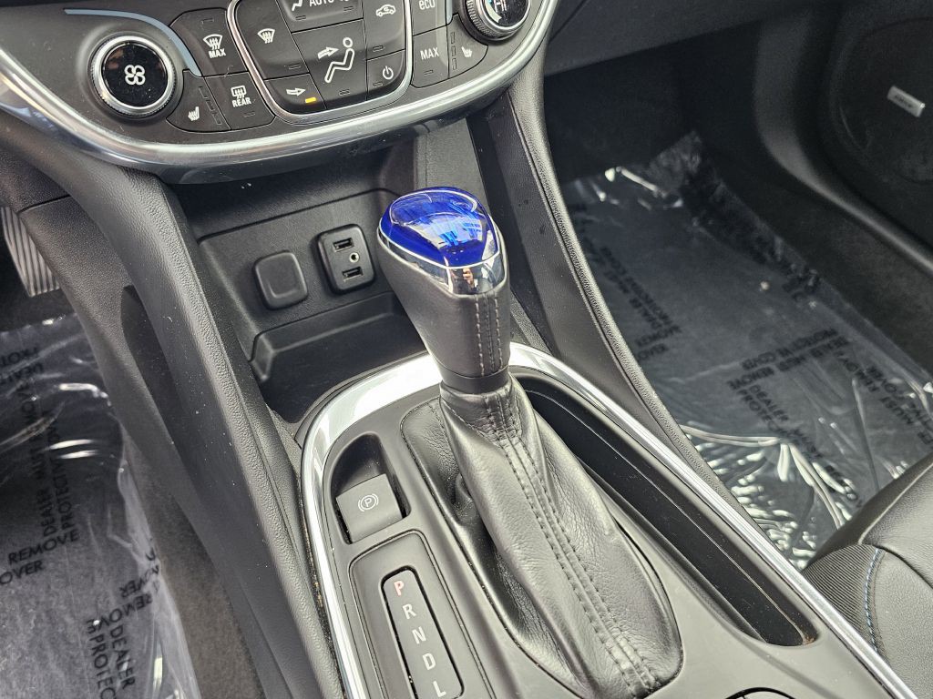 2017 Chevrolet Volt Image 28