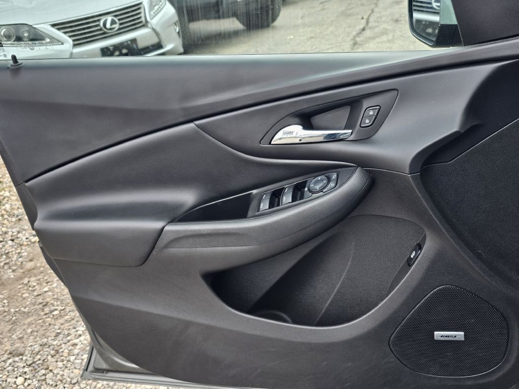 2017 Chevrolet Volt Image 34