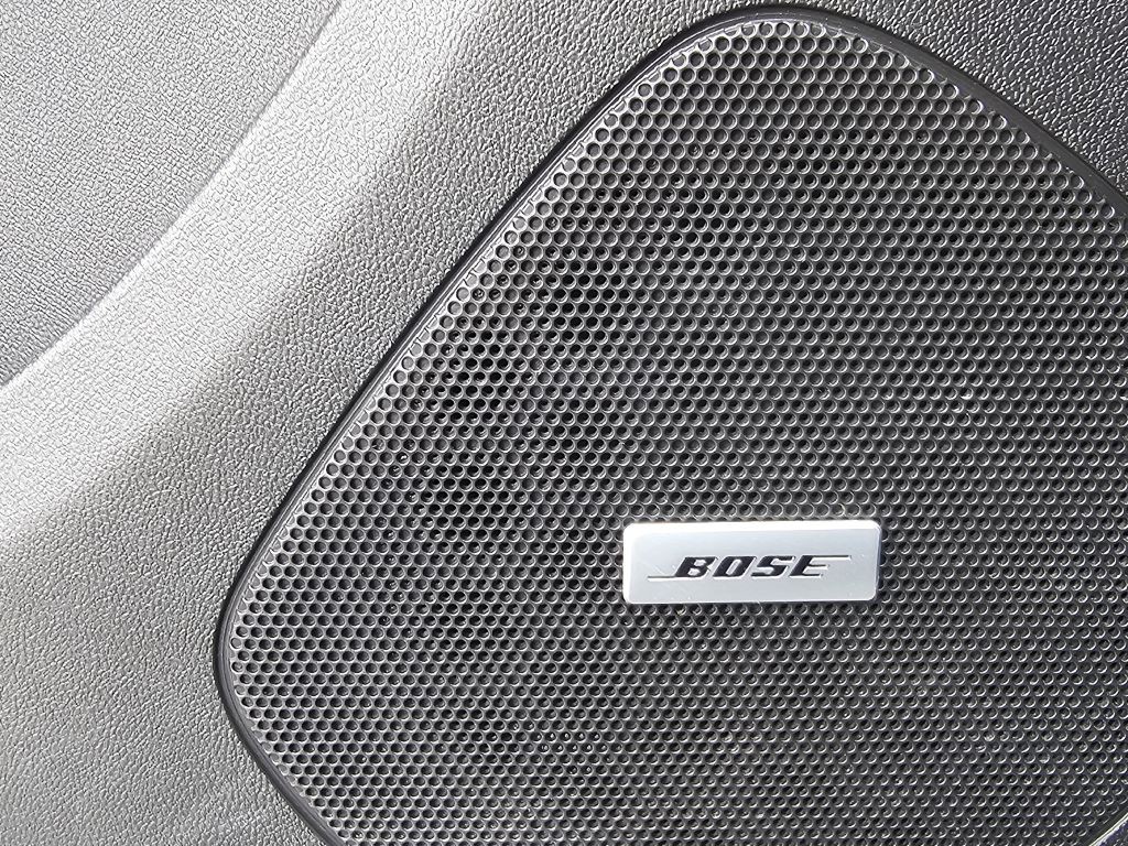 2017 Chevrolet Volt Image 35