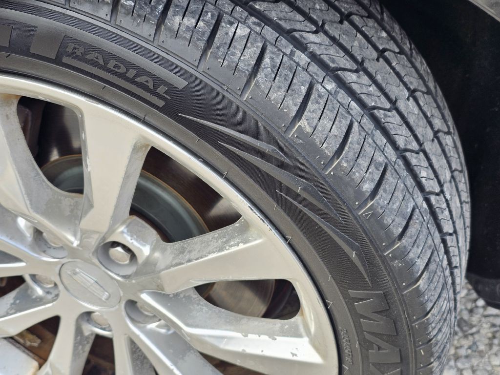 2016 Cadillac XTS Image 2