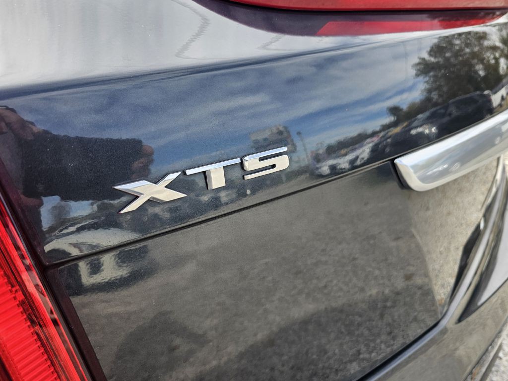 2016 Cadillac XTS Image 12