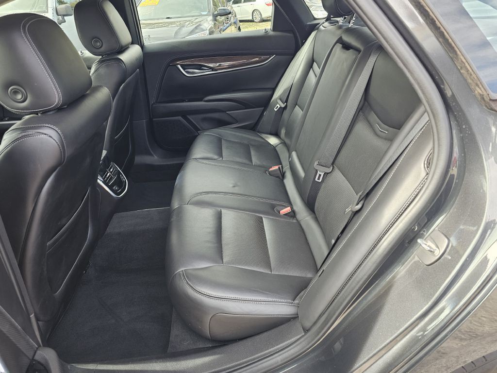 2016 Cadillac XTS Image 13