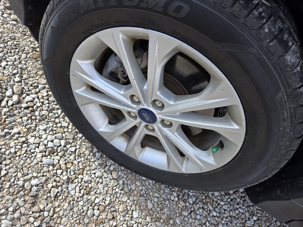 2017 Ford Escape Image 10