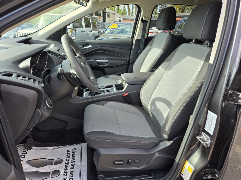 2017 Ford Escape Image 13