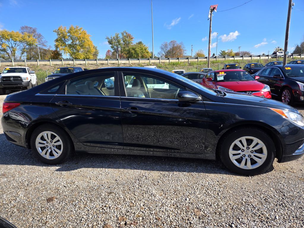 2013 Hyundai Sonata Image 4