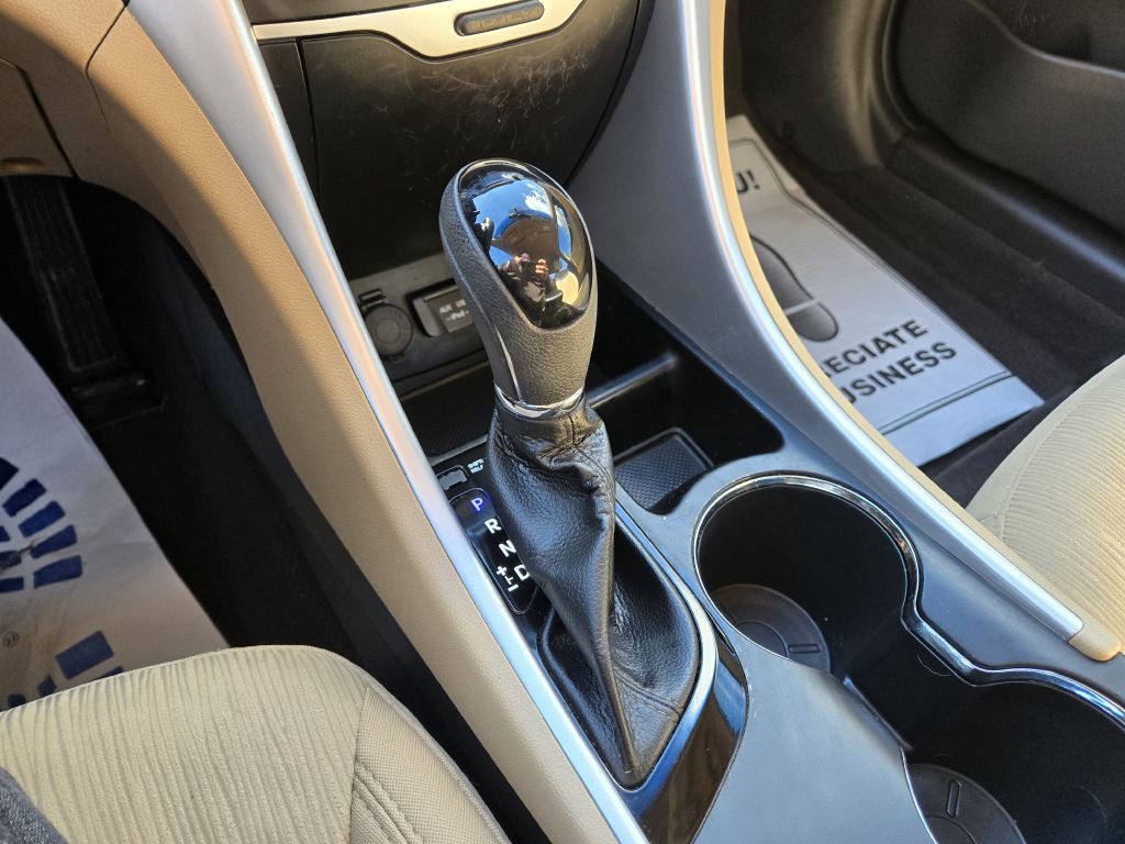 2013 Hyundai Sonata Image 19