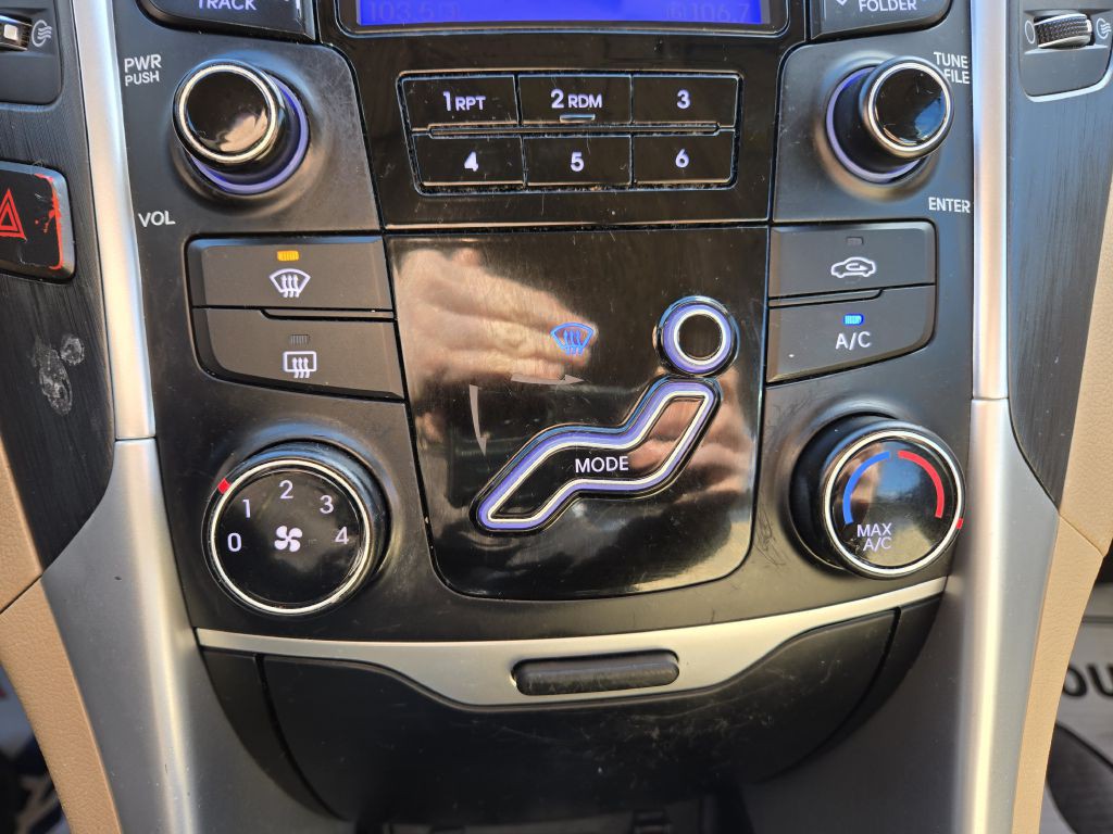 2013 Hyundai Sonata Image 20