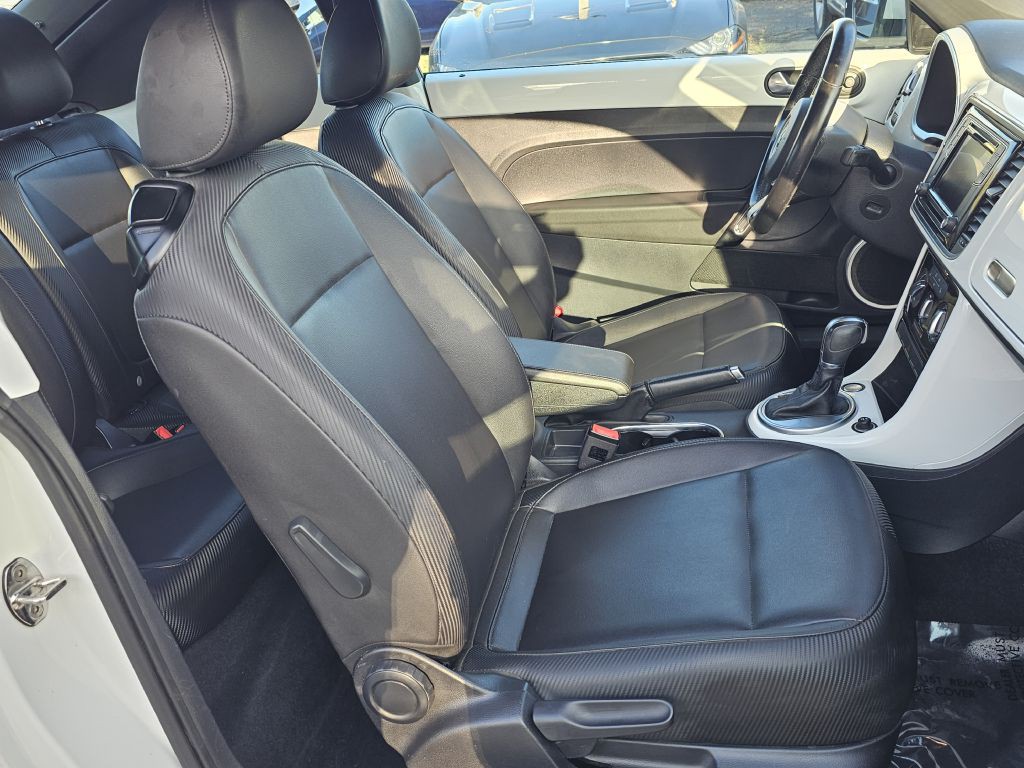 2017 Volkswagen Beetle Image 15