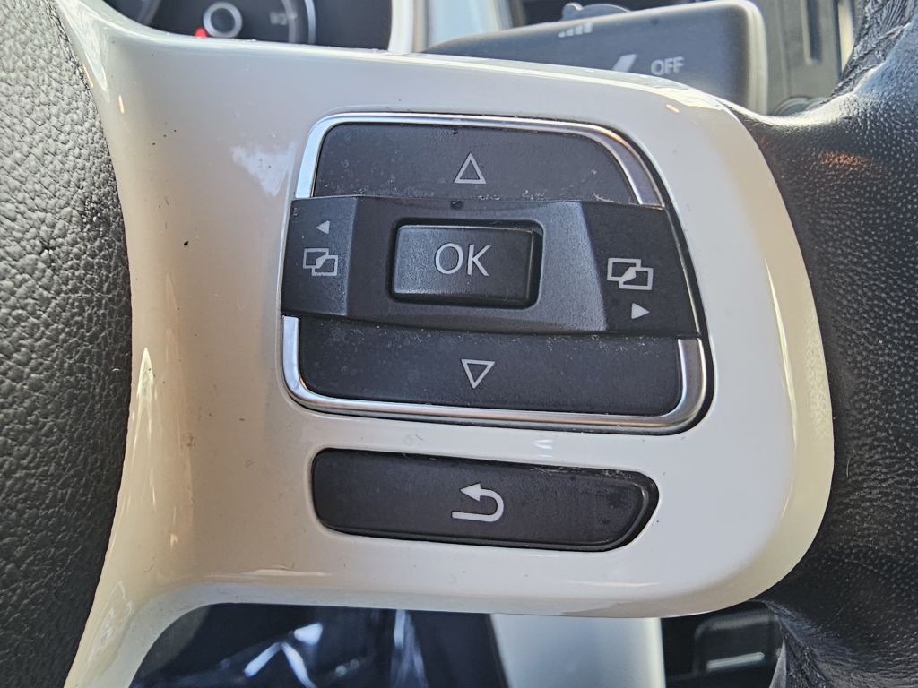 2017 Volkswagen Beetle Image 21