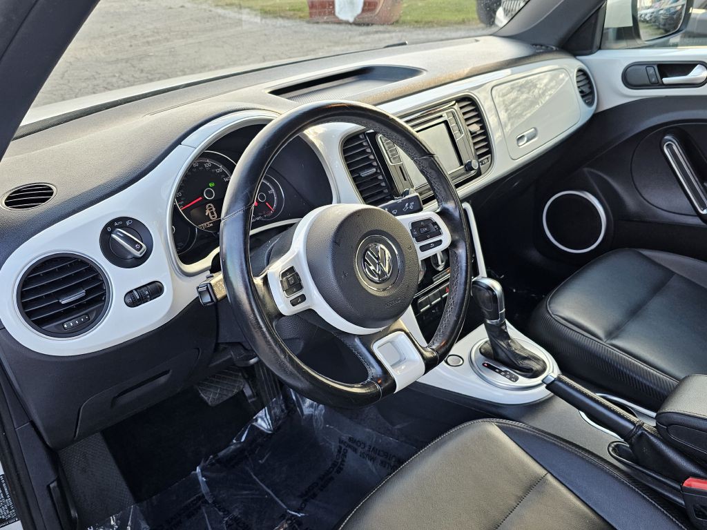 2017 Volkswagen Beetle Image 29