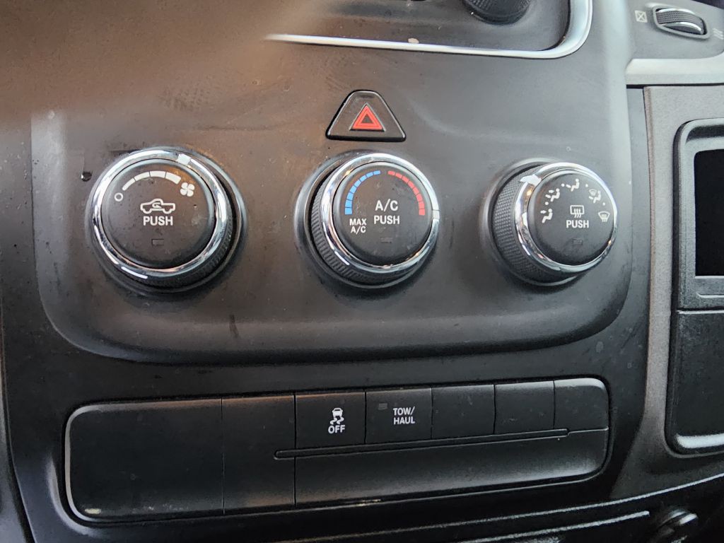 2013 RAM 1500 Image 28