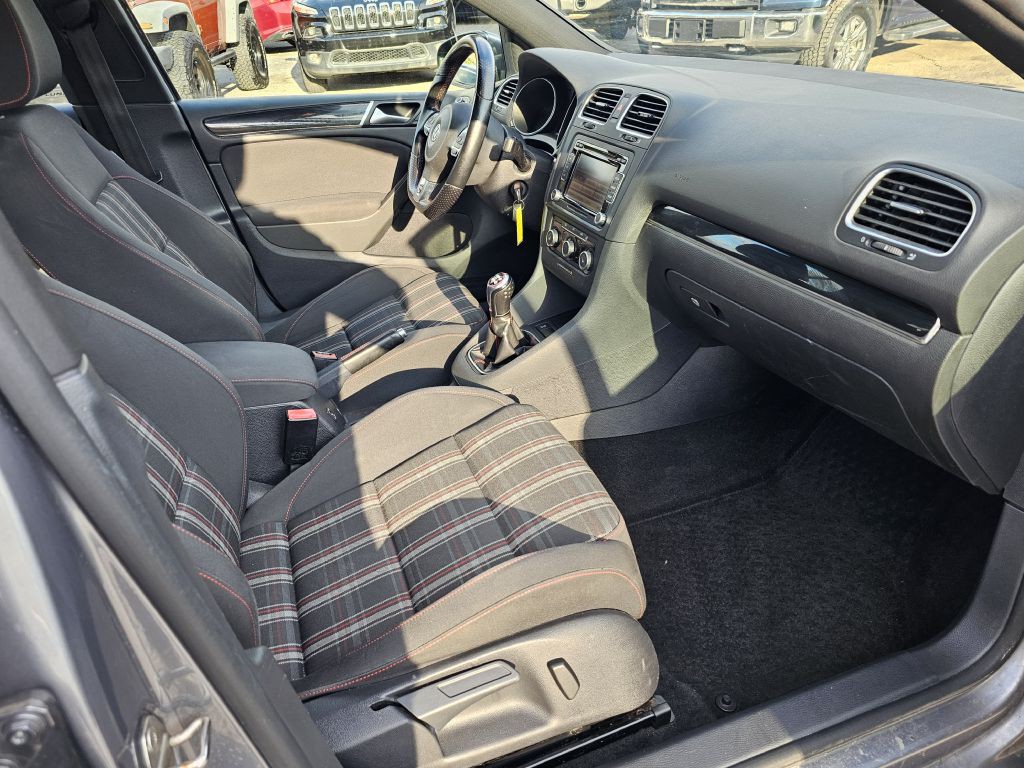 2013 Volkswagen GTI Image 14