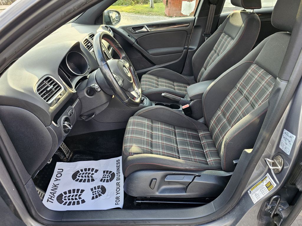 2013 Volkswagen GTI Image 17