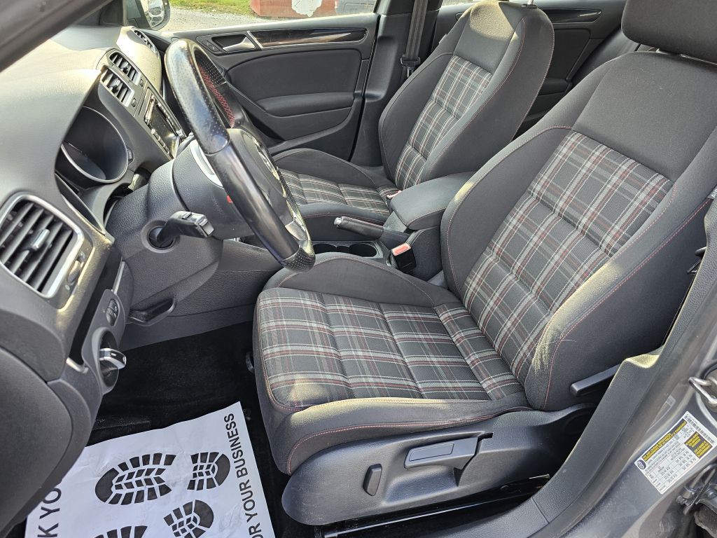 2013 Volkswagen GTI Image 18