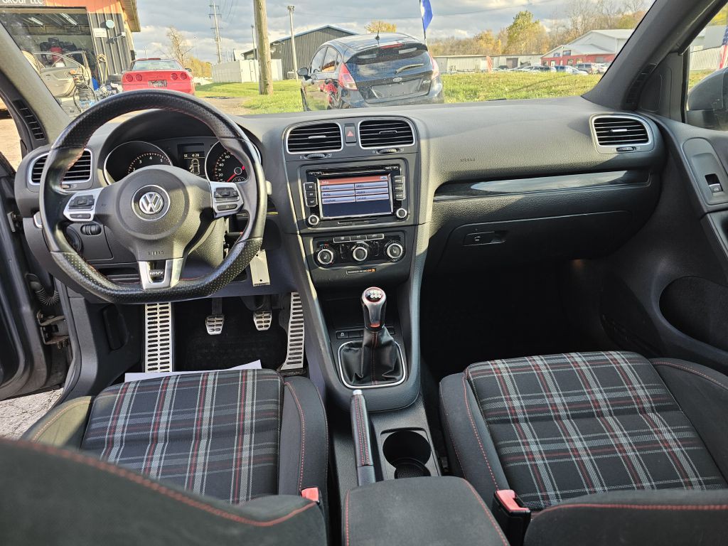 2013 Volkswagen GTI Image 26