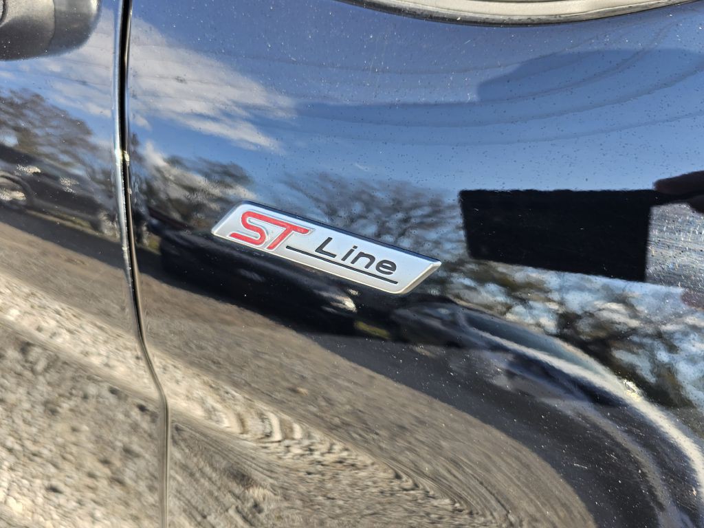 2019 Ford Fiesta Image 21