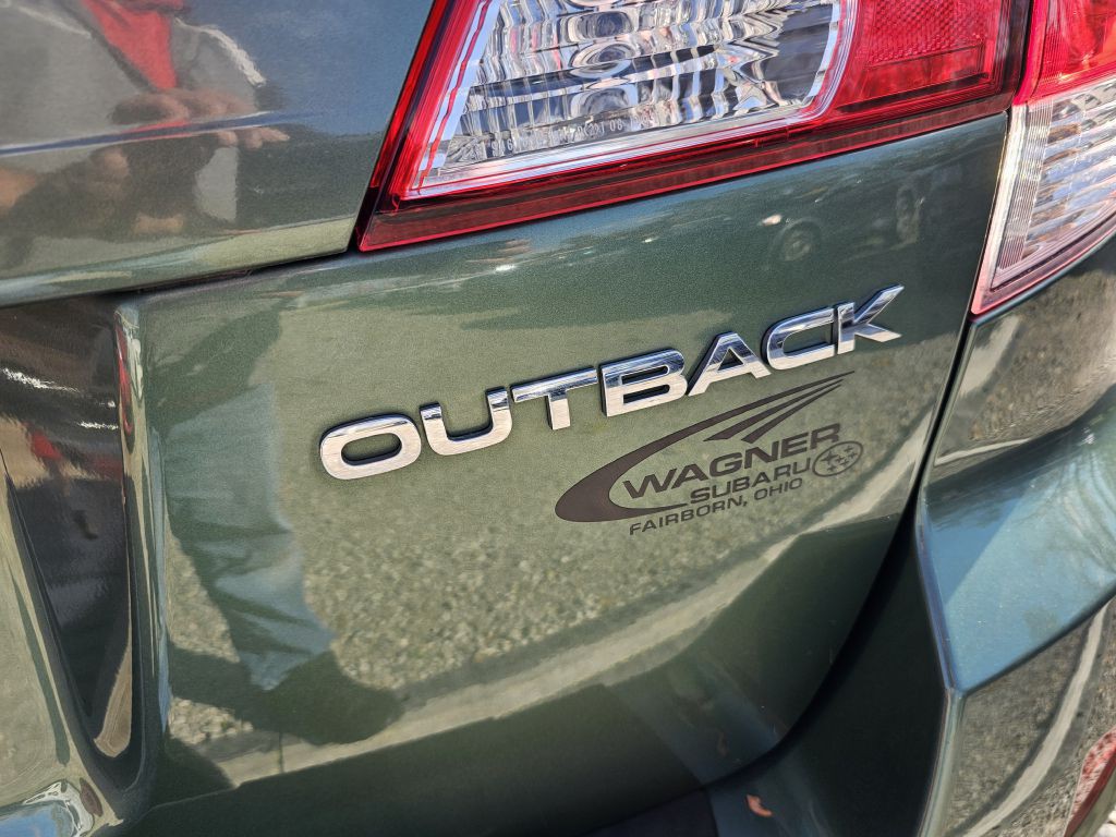 2012 Subaru Outback Image 12