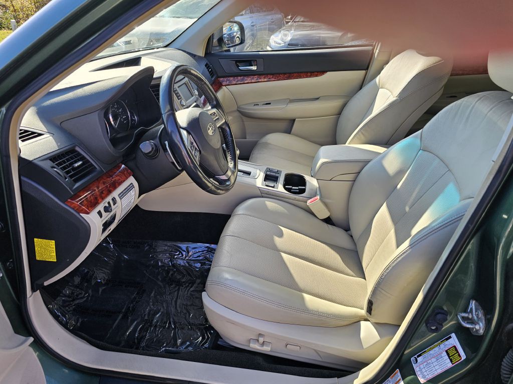 2012 Subaru Outback Image 15