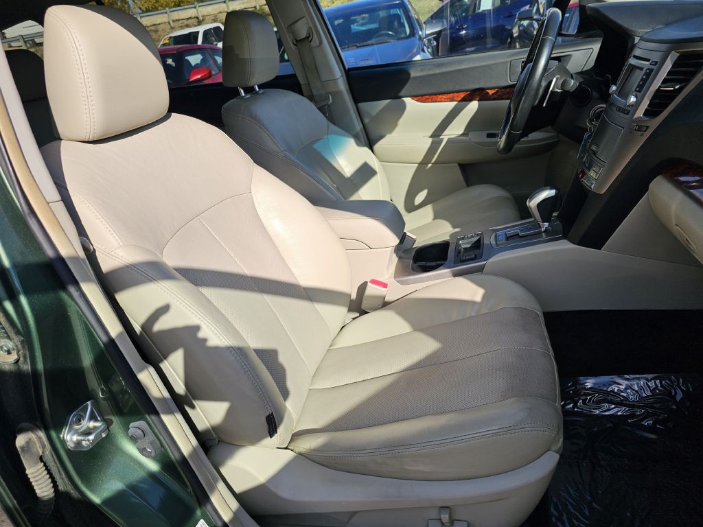 2012 Subaru Outback Image 19