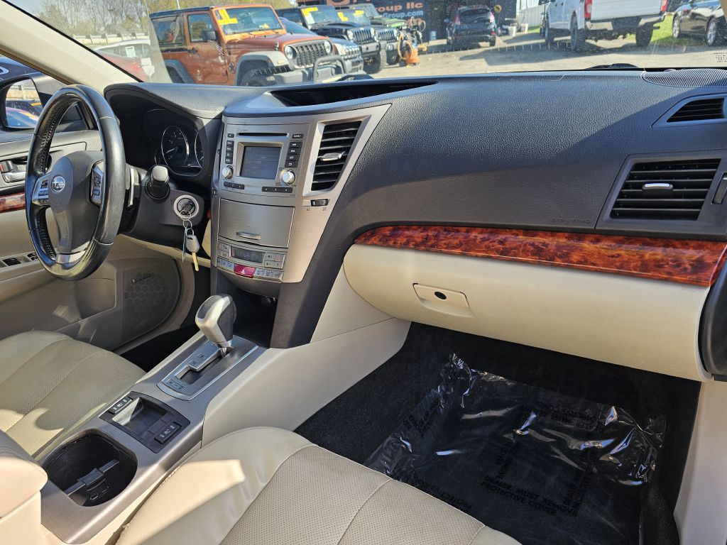 2012 Subaru Outback Image 20