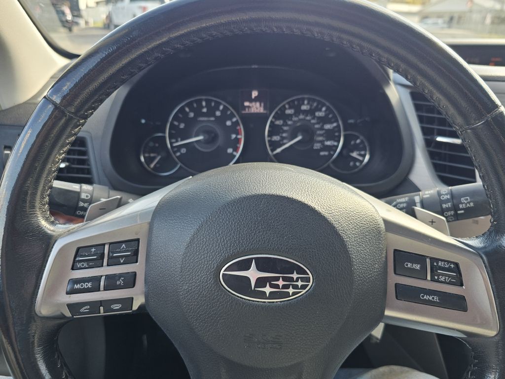 2012 Subaru Outback Image 24