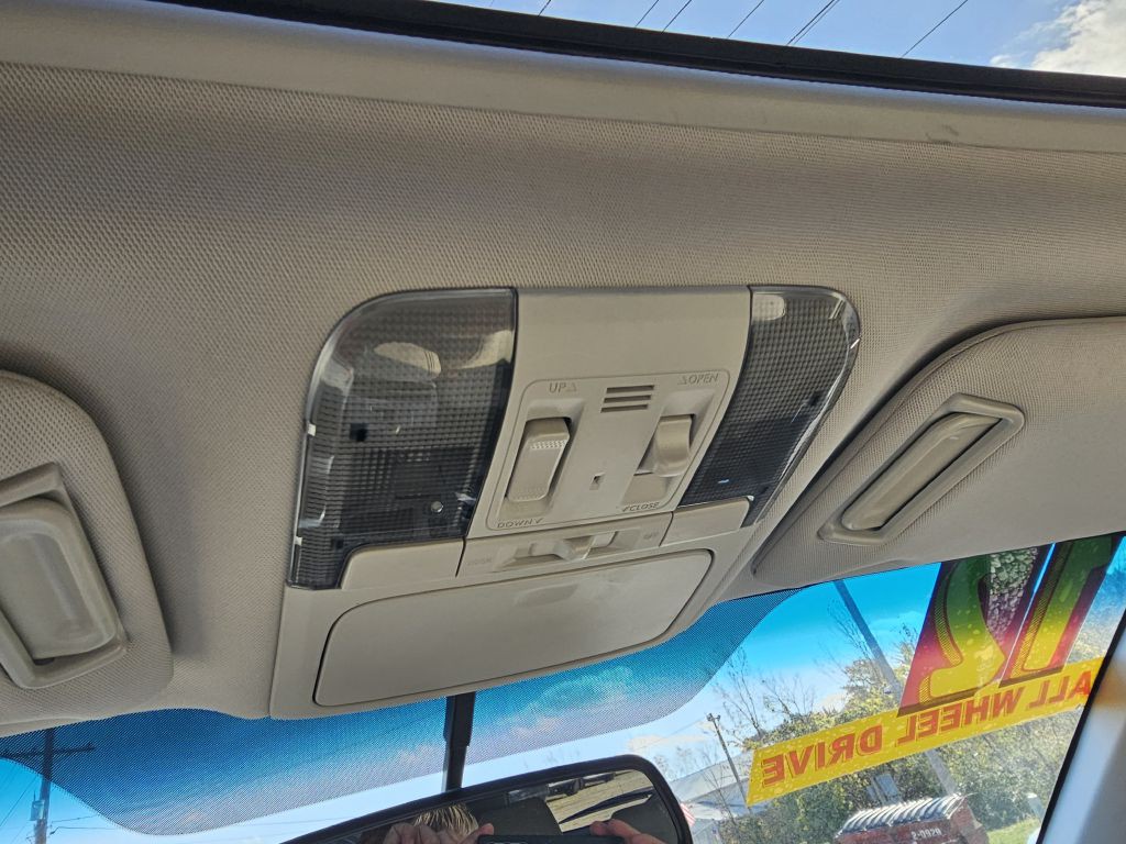 2012 Subaru Outback Image 32