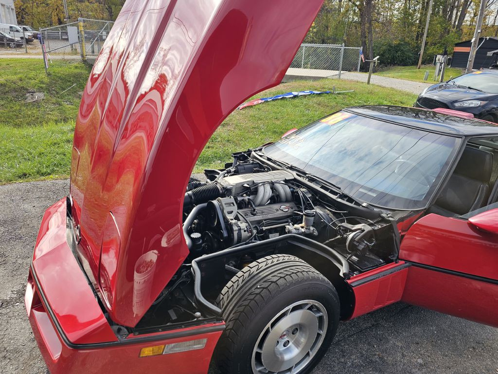 1986 Chevrolet Corvette Image 3