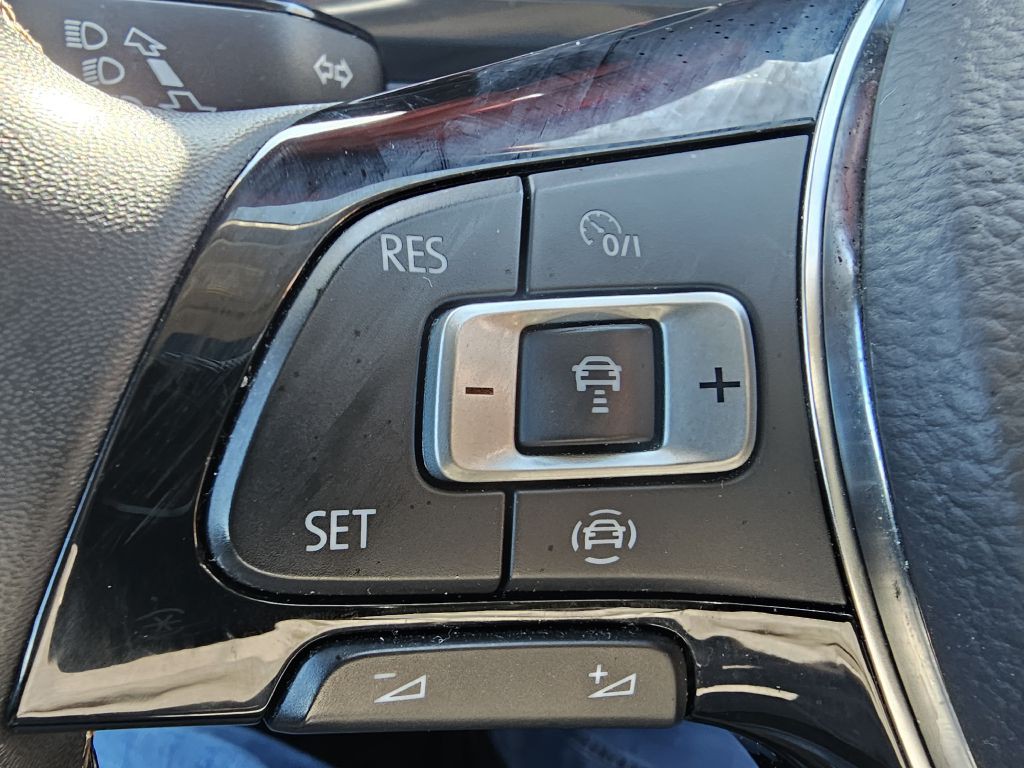 2021 Volkswagen Tiguan Image 25