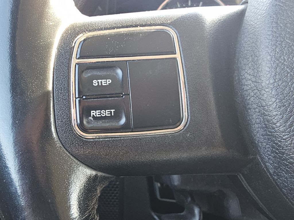 2011 Jeep Wrangler Unlimited Image 21