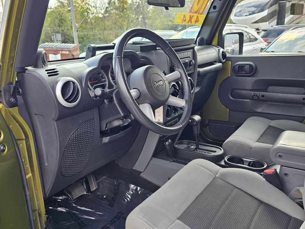 2010 Jeep Wrangler Image 18