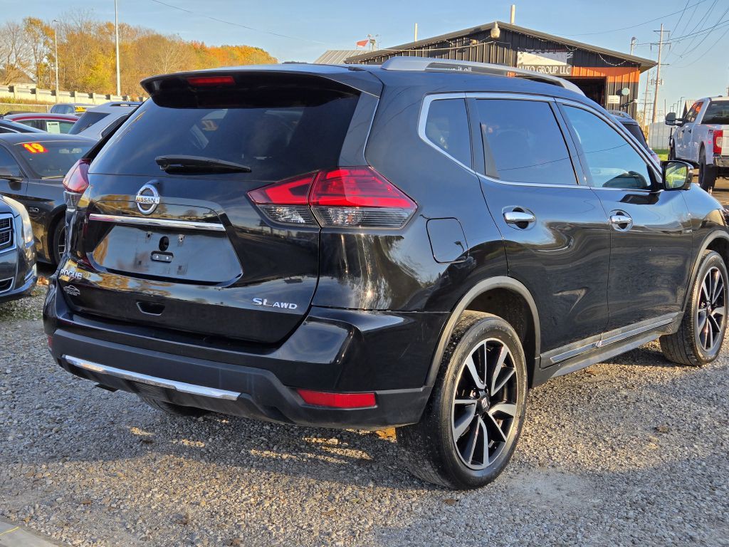 2017 Nissan Rogue Image 5