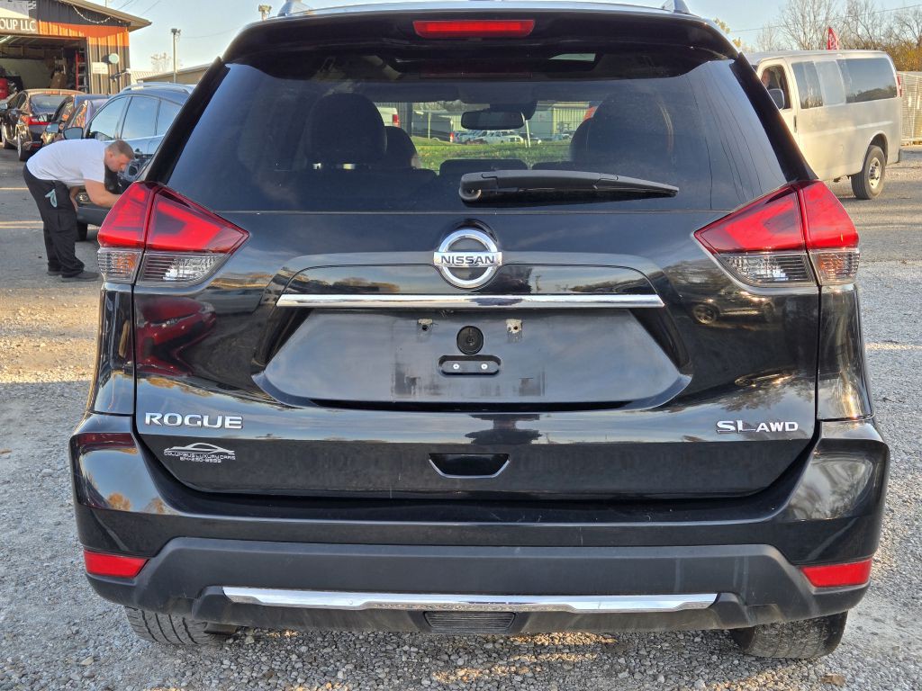 2017 Nissan Rogue Image 6