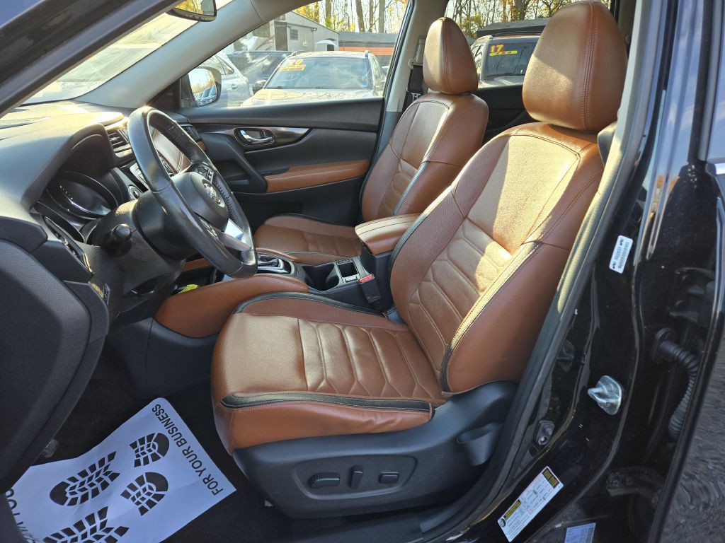 2017 Nissan Rogue Image 13