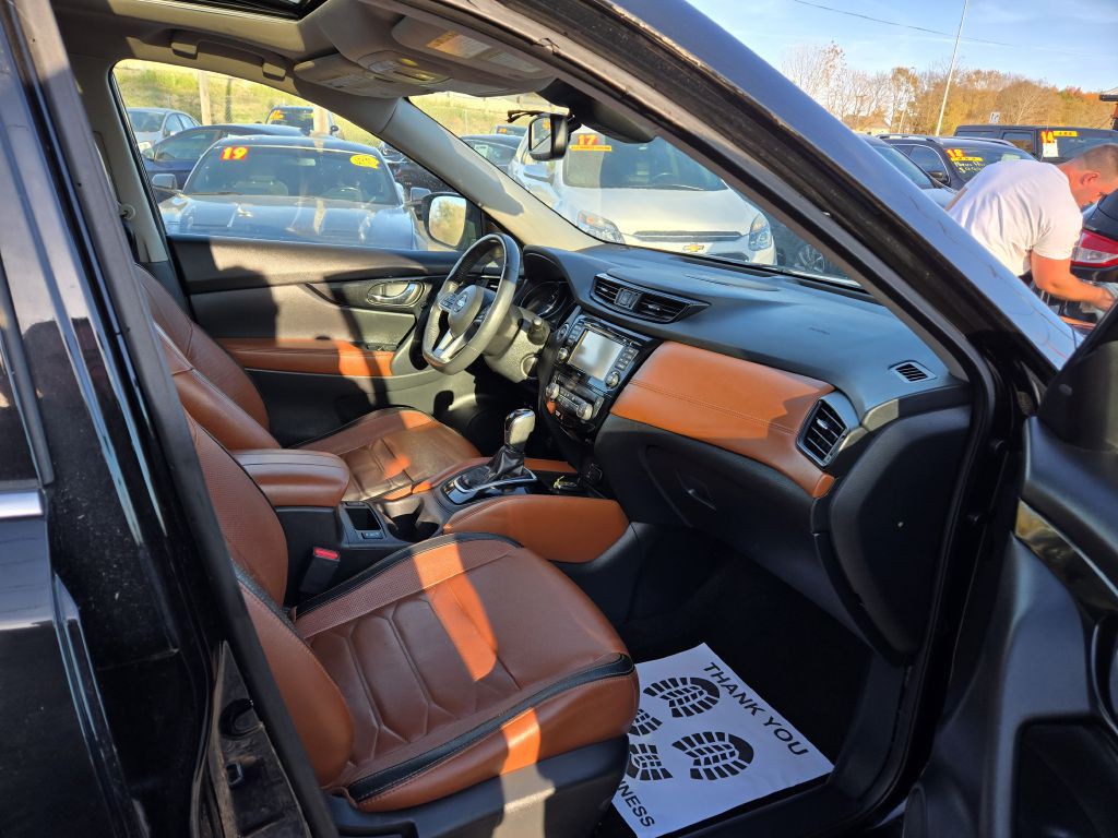 2017 Nissan Rogue Image 26