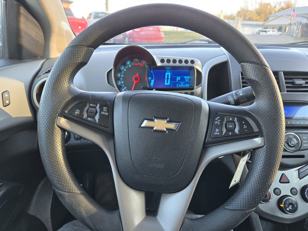 2014 Chevrolet Sonic Image 15