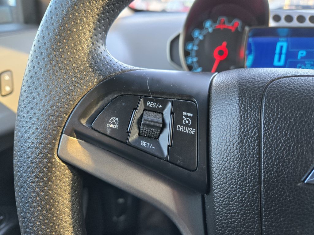 2014 Chevrolet Sonic Image 17