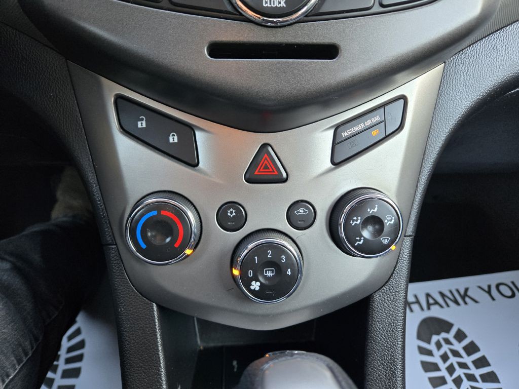 2014 Chevrolet Sonic Image 21