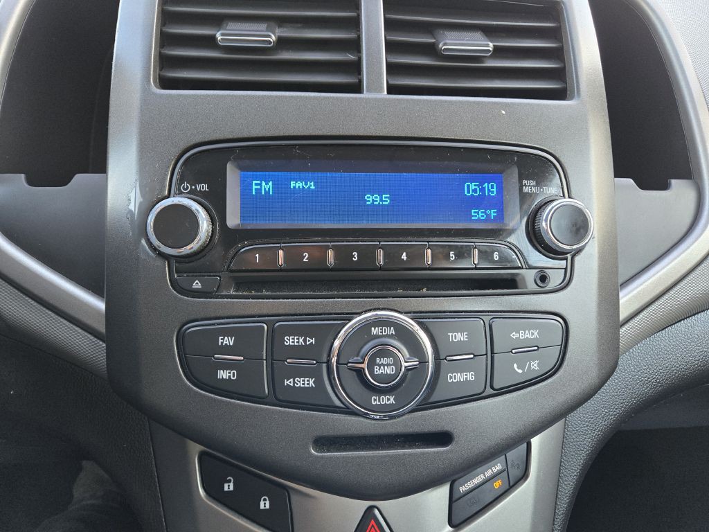 2014 Chevrolet Sonic Image 22