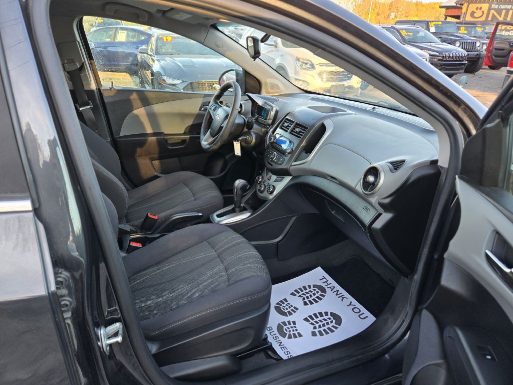 2014 Chevrolet Sonic Image 26