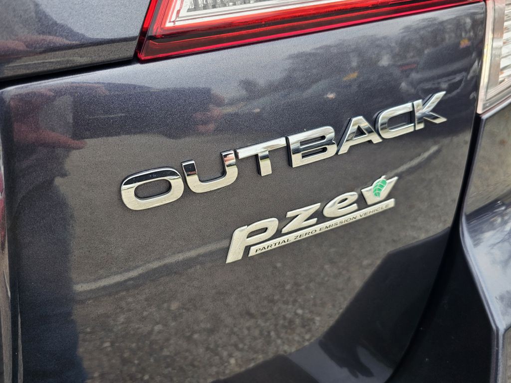 2013 Subaru Outback Image 12