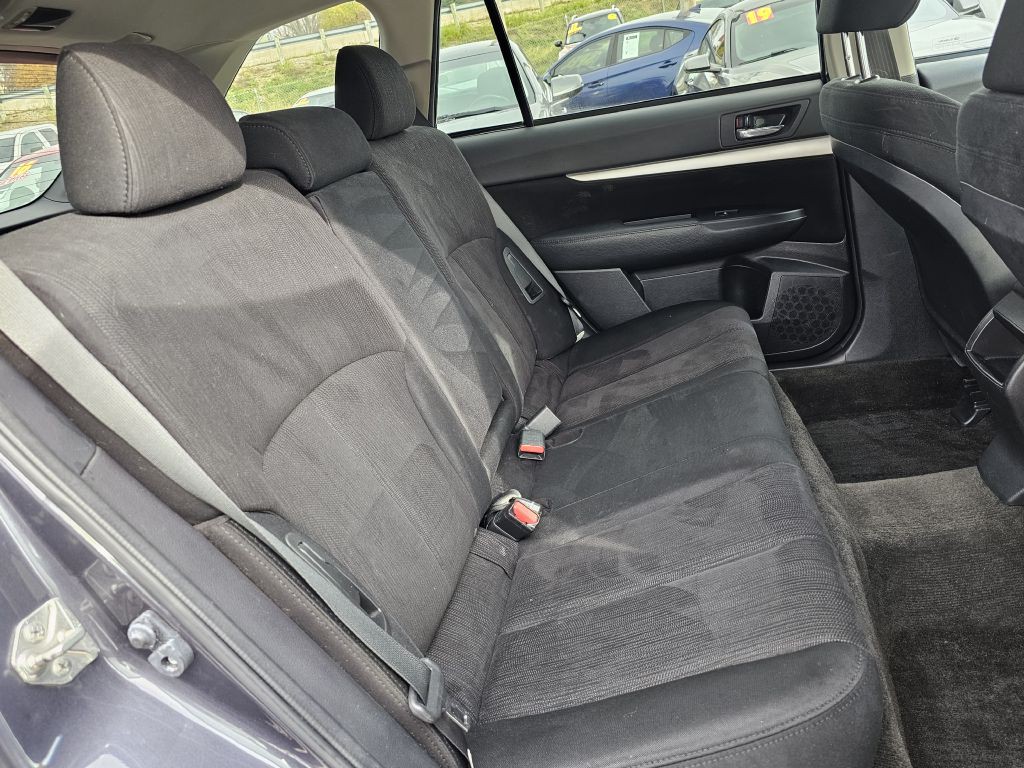 2013 Subaru Outback Image 15