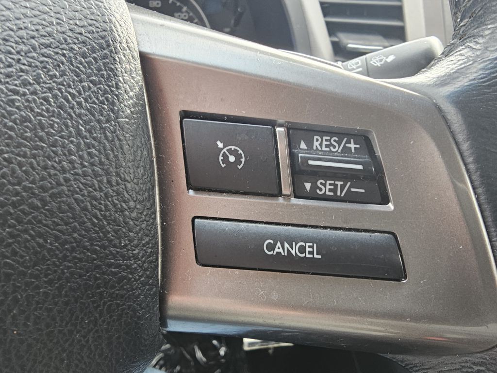 2013 Subaru Outback Image 24