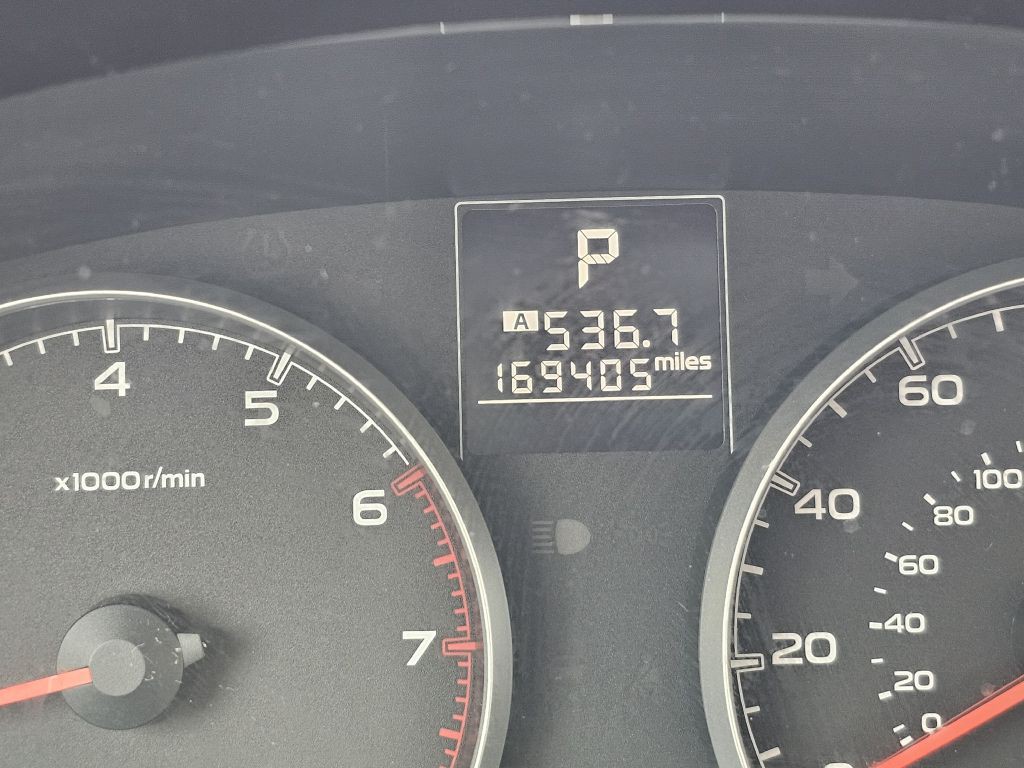 2013 Subaru Outback Image 25