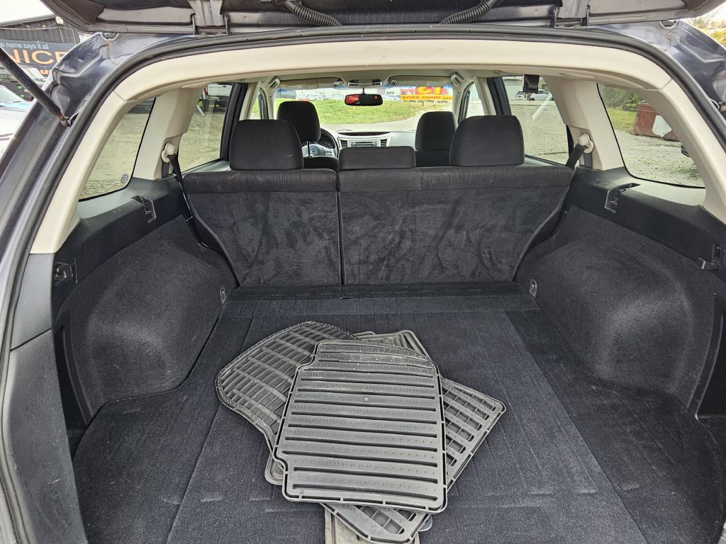 2013 Subaru Outback Image 31
