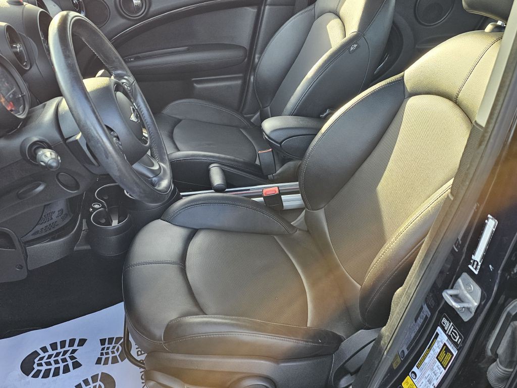 2015 MINI Cooper Image 13