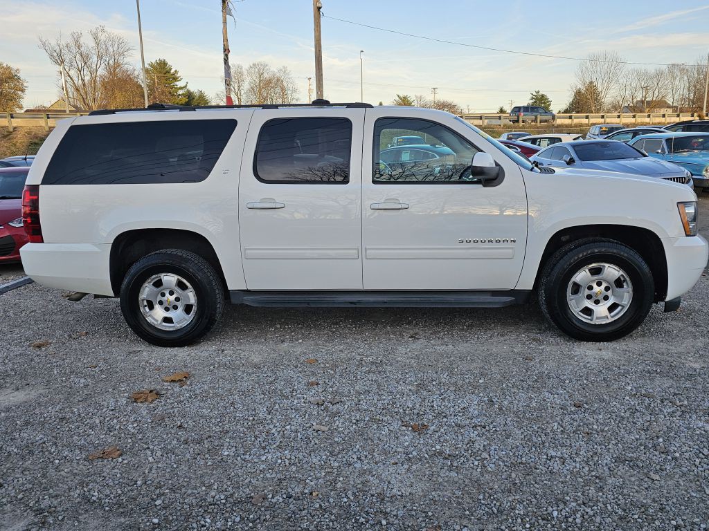 2014 Chevrolet Suburban Image 6