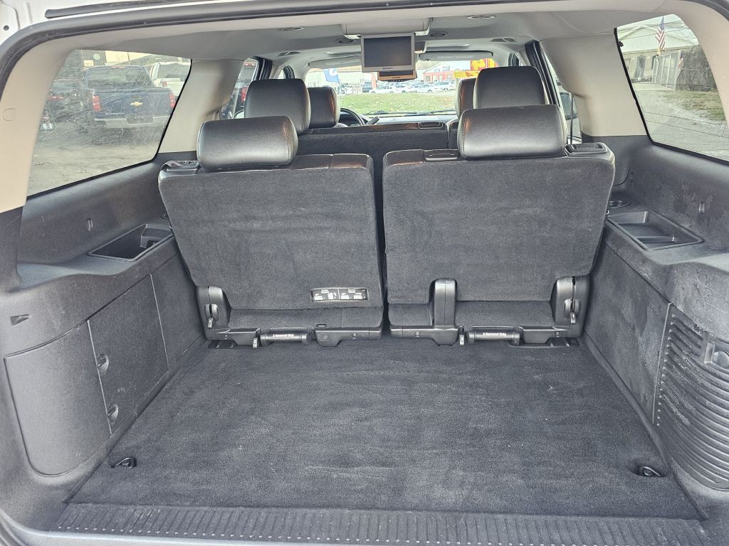 2014 Chevrolet Suburban Image 25