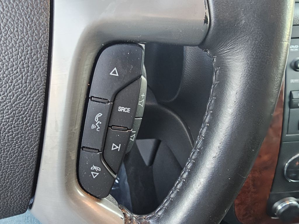 2014 Chevrolet Suburban Image 29