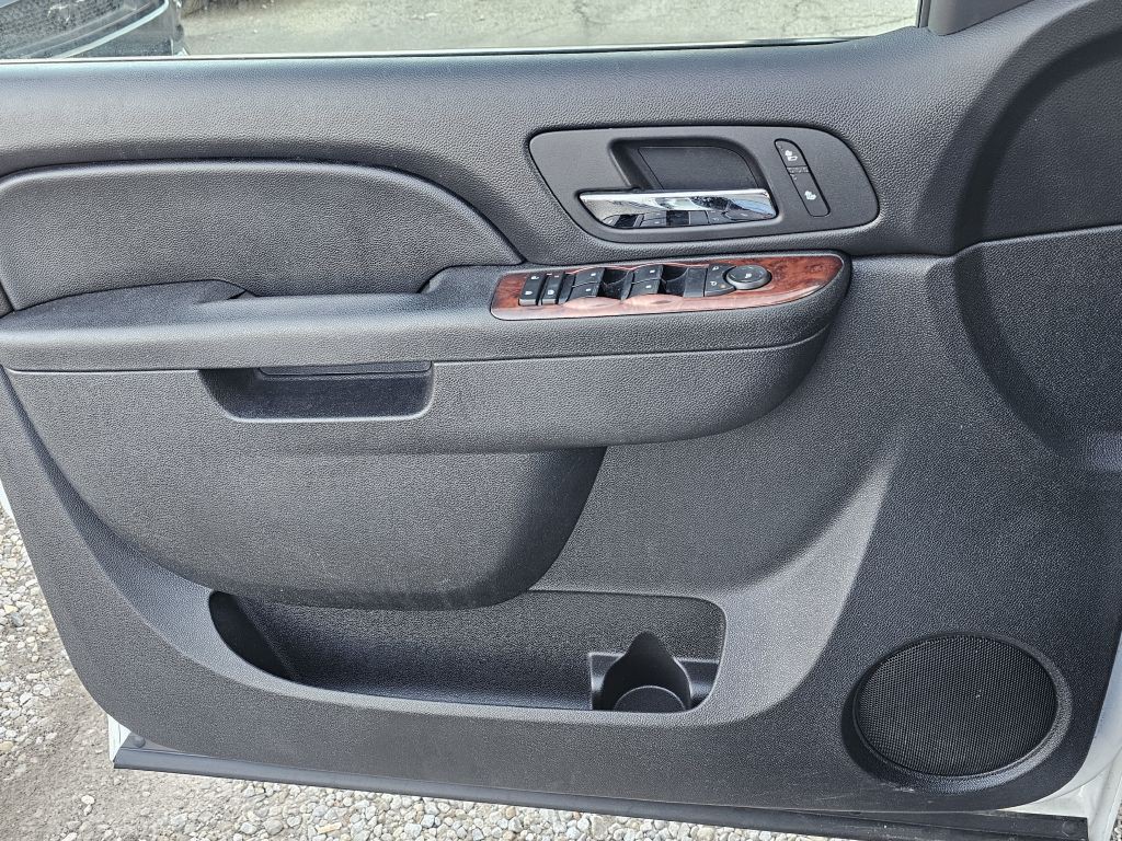 2014 Chevrolet Suburban Image 34